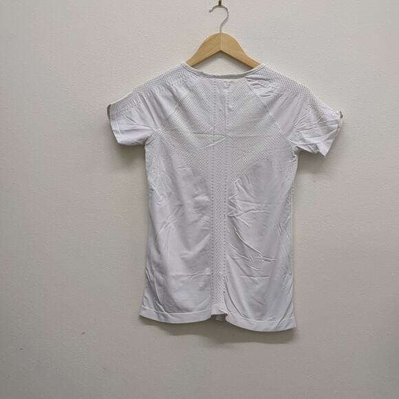 Athleta white seamless tee size Small - Picture 4 of 4